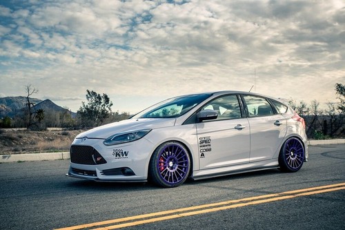 Ford frozen white - frozen,