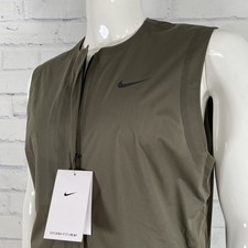Nike Vest Men’s Medium Full