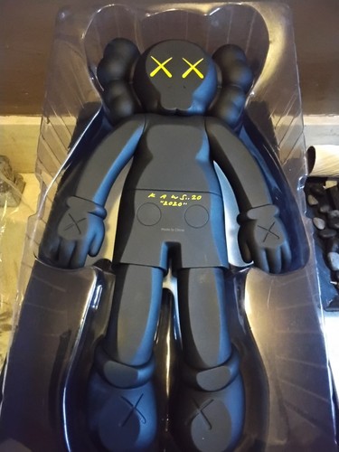 Kaws companion 2020 - 2020, black