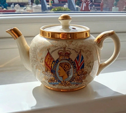 Queen elizabeth coronation - queen,