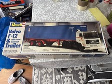 Revell F-12 & with/Avec MET/MIT TRAILER Model Kit 1-25 SCALE