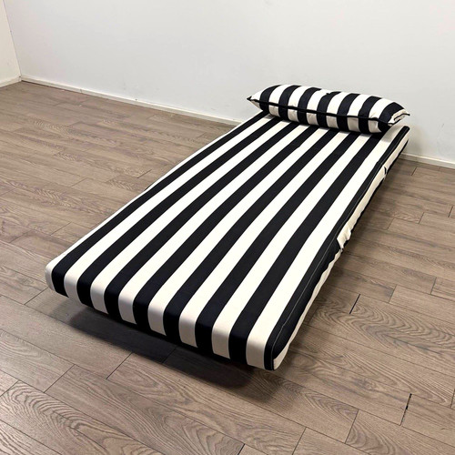 Roma black and - white, stripe