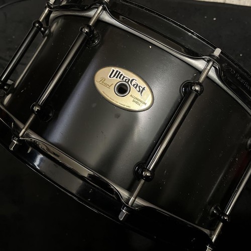 Pearl ultracast snare - pearl,
