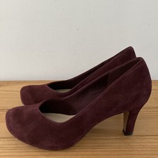 Clarks shoes size 6 burgundy
