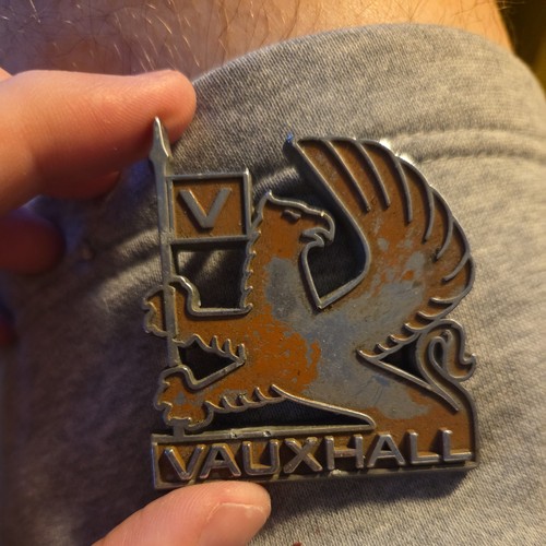 Vauxhall griffin bonnet badge - griffin,