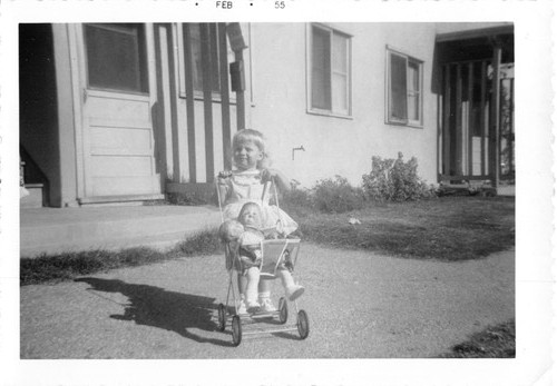 Vintage photo 1955 young girl - 1955,