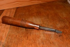 Internal Thread Chaser Wood Handle 23 cm long marked 40 for hardwoods