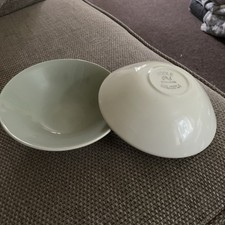 Poole England Twintone 6 1/2