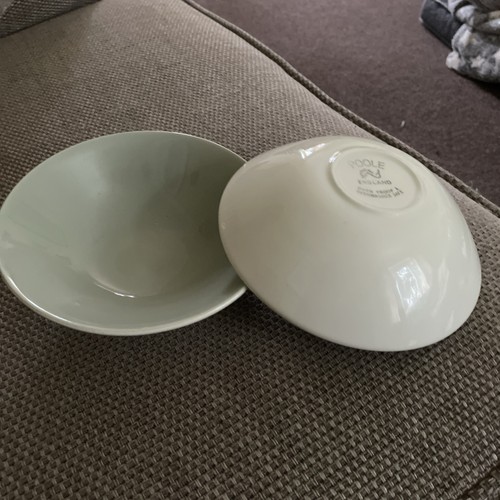 Poole england twintone 2 - 6, 1/2