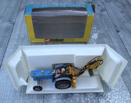 Corgi ford 5000 - corgi,