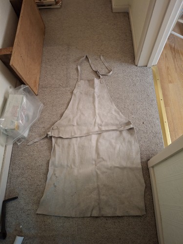 Leather apron for taxidermy - apron,