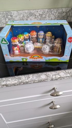 New happyland nativity set - nativity,