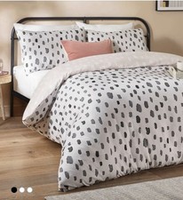 Next’s Duvet Day Linen Robi Printed Soft Touch Duvet Set. Single. Brand New