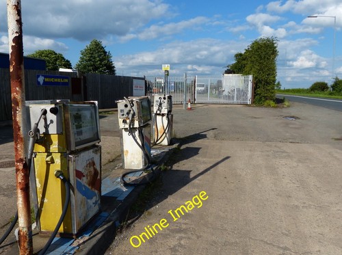 Photo 6x4 old petrol - old,