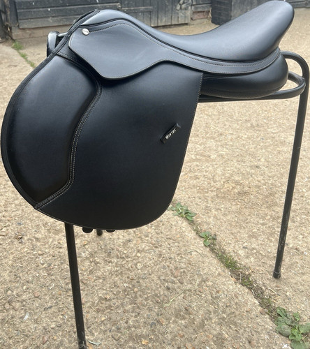 Wintec 500 jump - 17’’,