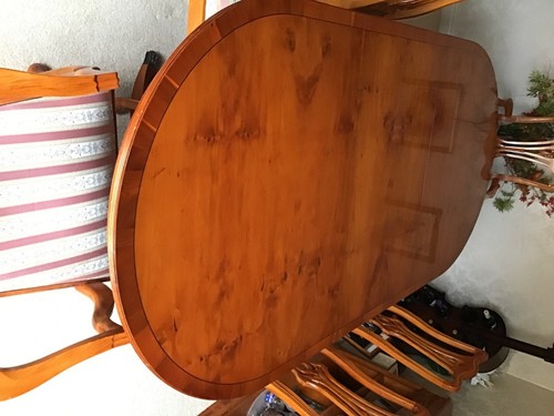 Yew extendable dining table