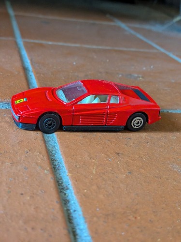 Maisto ferrari testarossa red - maisto,