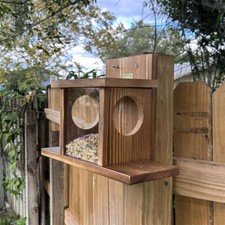 Carbonized Wood Squirrel Feeder Durable Squirrel House Box for Backyard Garden