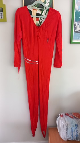 1980s damaged red dancing - red,