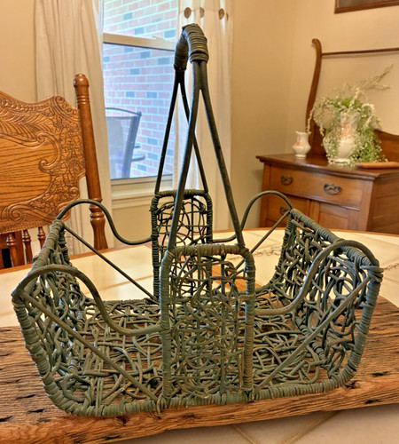 Unique vintage folk art green - folk,