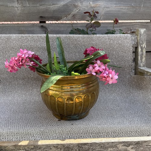 Vintage brass flower planter - brass,