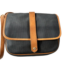 Yves Saint Laurent Shoulder