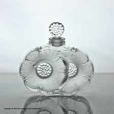 Lalique Deux Fleurs scent bottle