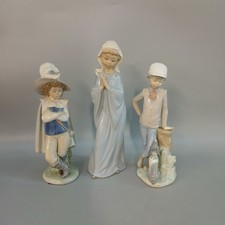 Nao Lladro Children Figure Bundle x3 Boy w/ Dog Praying girl Boy w/ Hat -CP