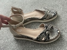 Moda in Pelle Sandals Size 4 (37) New