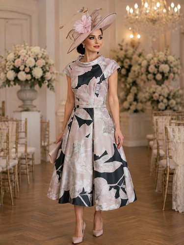 Couture club rose size - 14, fits