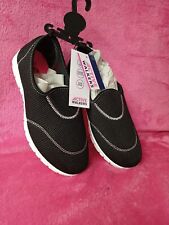 NEW WOMENS CASUAL COMFORT SHOES BY "ACTIVE WALKERS" SIZE 5 BLACK