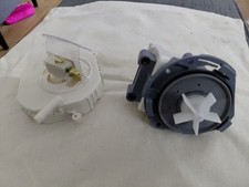 Bush BFSSAE12W Dishwasher