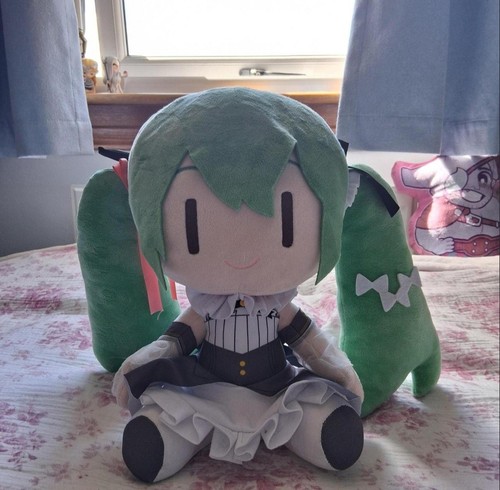 Hatsune miku big plushie - hatsune,