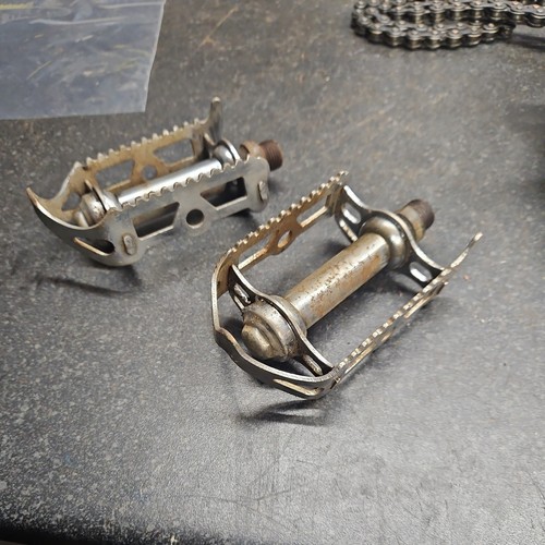 Vintage chrome quill - rat, trap