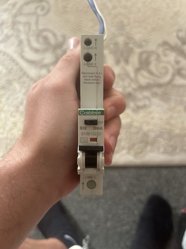 Crabtree b32 61009 rcbo 30ma - 61009,