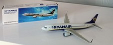RYANAIR COLLECTABLE SCALE MODEL BOEING 737•800 (ALREADY ASSEMBLED)