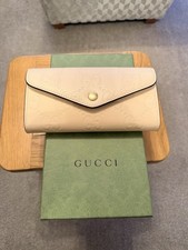Women’s  Gucci International