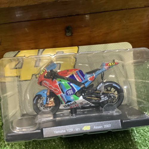 Valentino rossi altaya 18 - rossi, 1:18