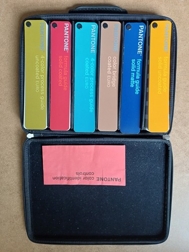 Pantone colour guides set - pantone,