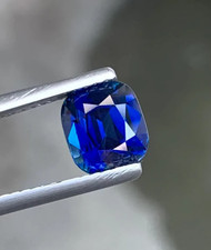 Royal blue sapphire - royal,