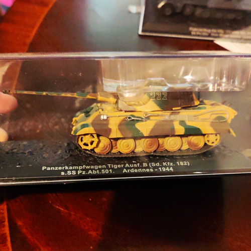 Panzerkampfwagen tiger ausf - panzerkampfwagen, b