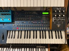 Korg MS2000 Synthesizer