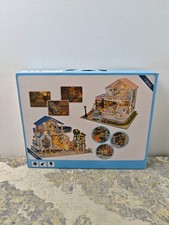 GuDoQi Miniature Dolls House