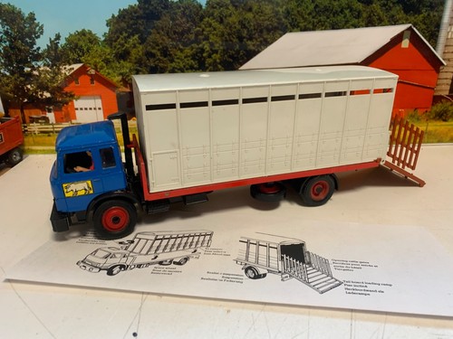Britains farm livestock - britains, farm.1:32.livestock