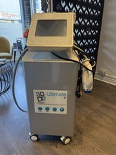 3D LIPO ULTIMATE vs  CAVITATION RADIO FREQUENCY FAT FREEZING MACHINE