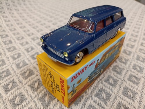 Dinky toys atlas - dinky,