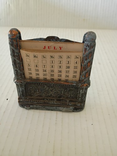 Perpetual desk calendar - desk,