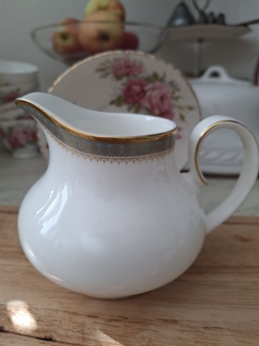Vintage royal doulton lorraine - royal,