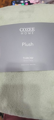 Cozeehome plush throw size - plush,