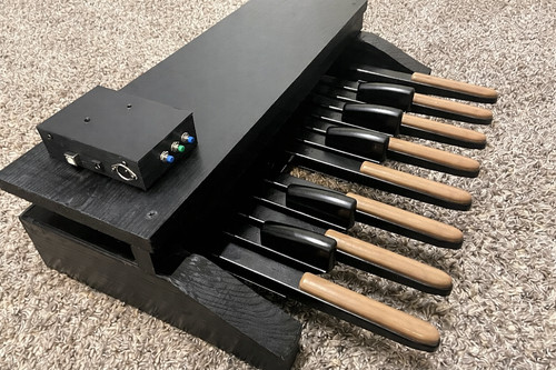 Note midi bass pedals - -, ∞